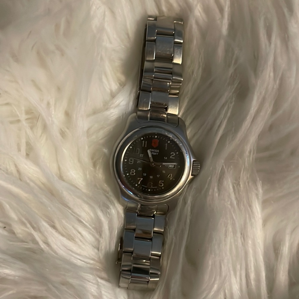 Swiss Army Victorinox Women’s watch with date